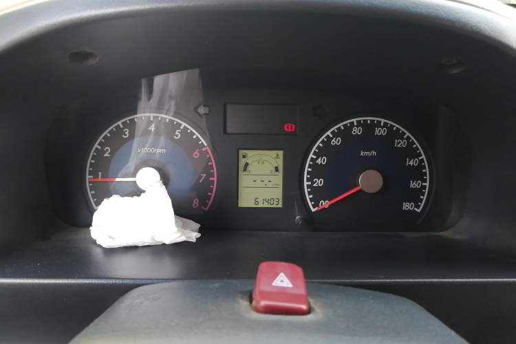 Used Suzuki Wagon R 2012 e 1.4L Manual VVT Standard Model China IV standard Instrument Cluster