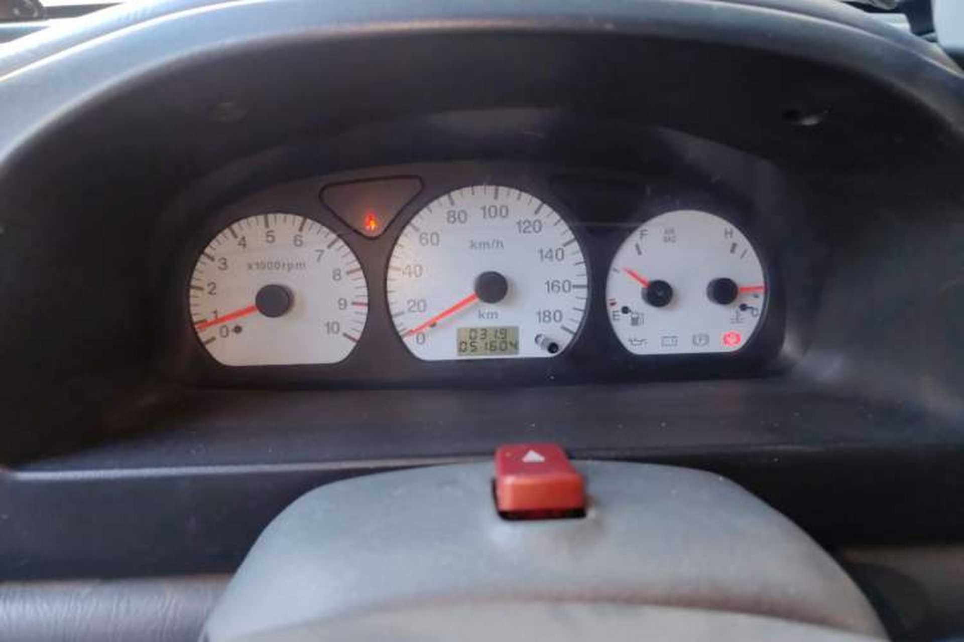 Used Suzuki Wagon R 2012 Entrepreneur Edition 1.0L Manual - Overdrive Type Instrument Cluster
