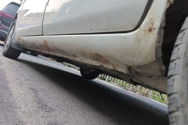 Used Suzuki Wagon R 2012 Entrepreneur Edition 1.0L Manual - Overdrive Type Left Side Sill