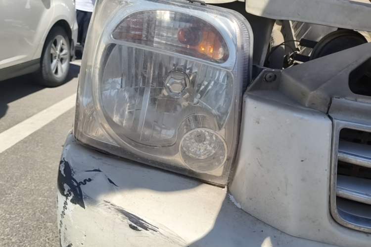Used Suzuki Wagon R 2012 Entrepreneur Edition 1.0L Manual - Overdrive Type Right Front Headlight