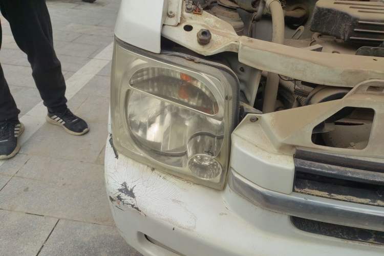 Used Suzuki Wagon R 2012 All-Purpose Model 1.4L Manual VVT Standard Version China IV Right Front Headlight