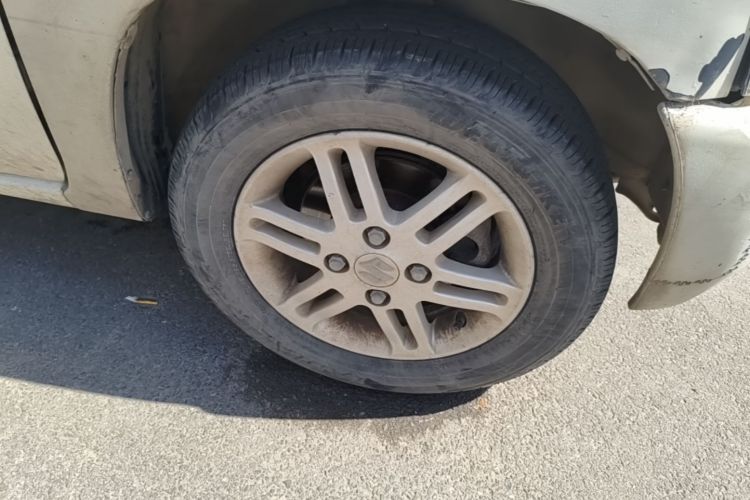 Used Suzuki Wagon R 2012 Entrepreneur Edition 1.0L Manual - Overdrive Type Right Front Wheel Hub