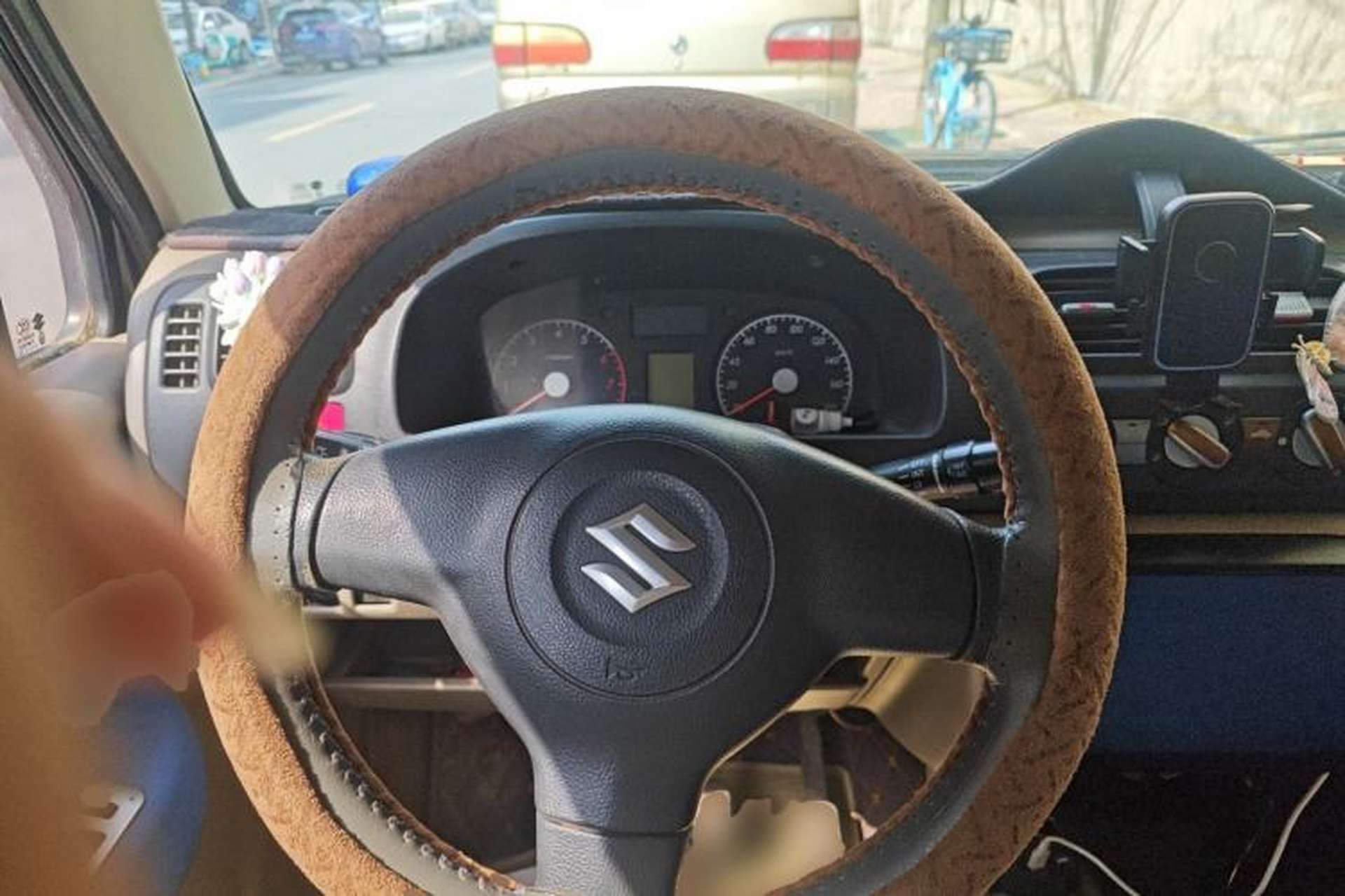 Used Suzuki Wagon R 2012 All-Purpose Model 1.4L Manual Standard Version Steering Wheel