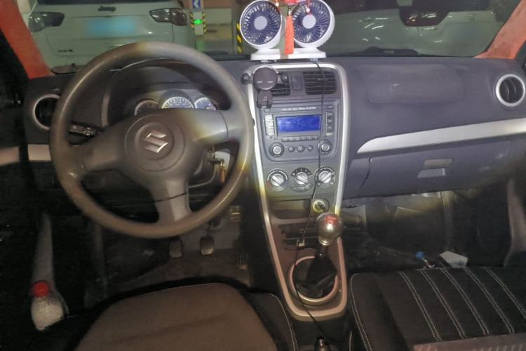 Used Suzuki Wagon R 2013 All-Around Edition 1.4L Manual Practical Model Center Console
