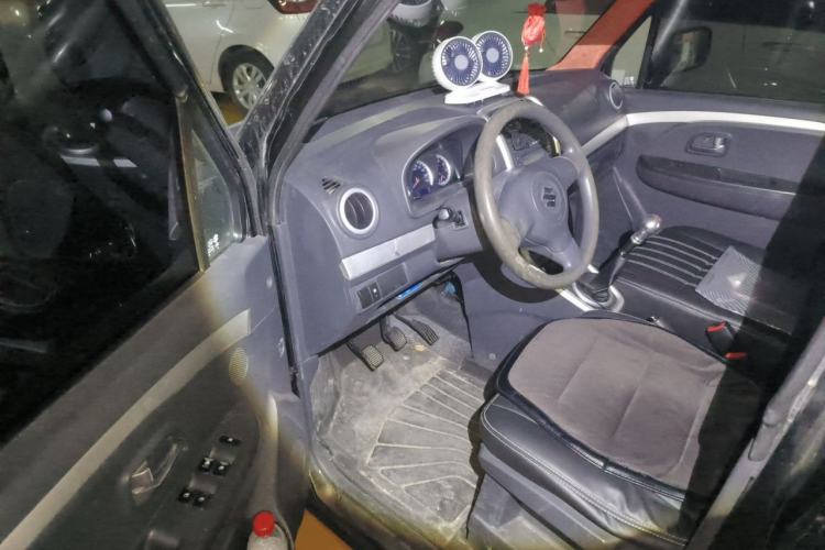 Used Suzuki Wagon R 2013 All-Around Edition 1.4L Manual Practical Model Driver Seat
