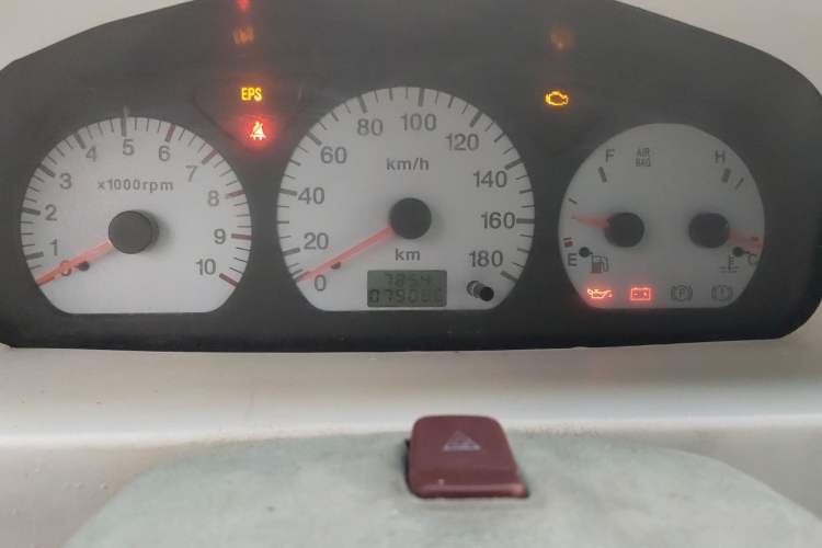 Used Suzuki Wagon R 2013 Venture Edition 1.0L Manual - Practical Model 3 Instrument Cluster