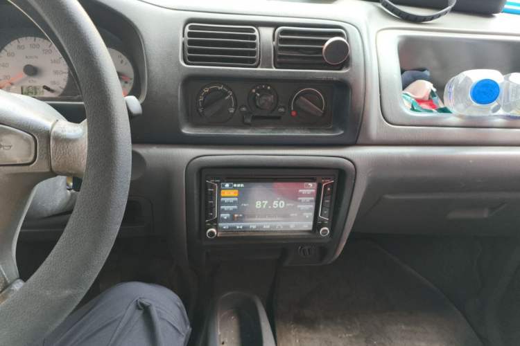 Used Suzuki Wagon R 2013 Venture Edition 1.0L Manual Economy Model Audio And AC Panel