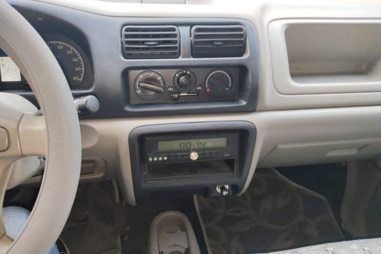 Used Suzuki Wagon R 2013 All-Around Edition 1.4L Manual Practical Model Audio And AC Panel