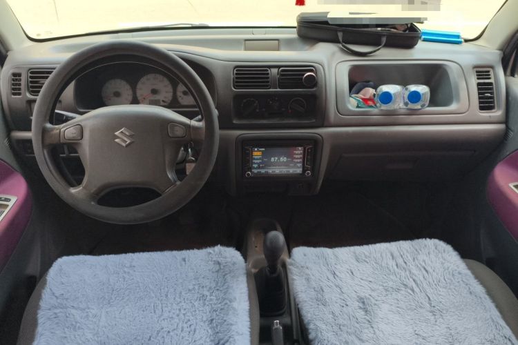 Used Suzuki Wagon R 2013 Venture Edition 1.0L Manual Economy Model Center Console