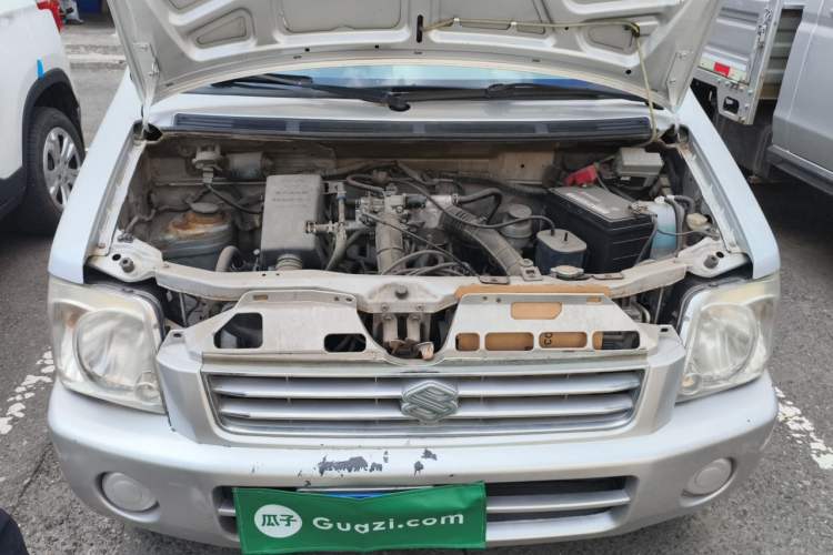 Used Suzuki Wagon R 2013 Venture Edition 1.0L Manual Economy Model Engine Bay