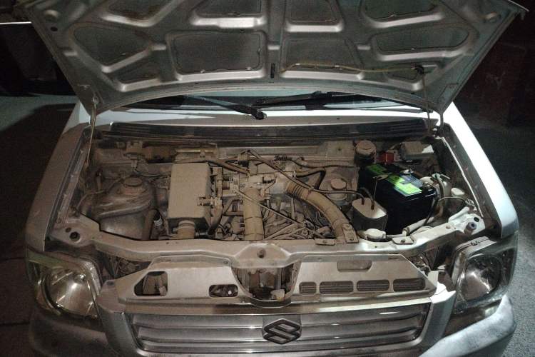 Used Suzuki Wagon R 2013 Venture Edition 1.0L Manual Economy Model Engine Bay