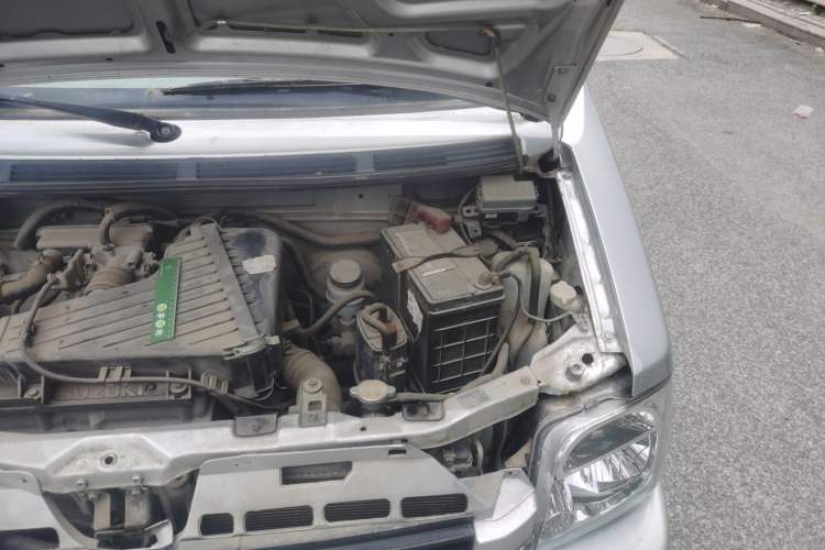 Used Suzuki Wagon R 2013 All-Around Edition 1.4L Manual Practical Model Engine Bay Left