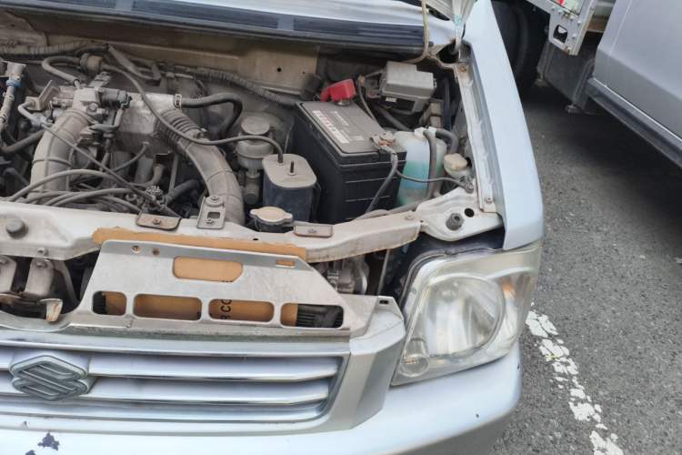 Used Suzuki Wagon R 2013 Venture Edition 1.0L Manual Economy Model Engine Bay Left