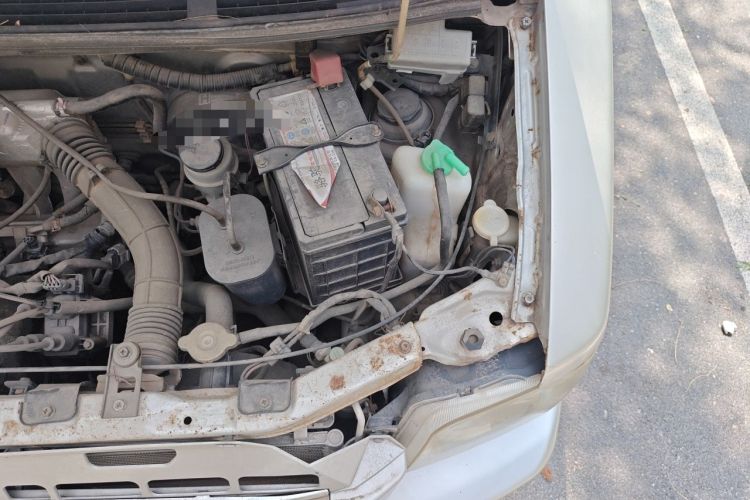 Used Suzuki Wagon R 2013 Venture Edition 1.0L Manual - Practical Model 3 Engine Bay Left