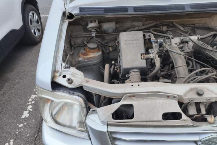 Used Suzuki Wagon R 2013 Venture Edition 1.0L Manual Economy Model Engine Bay Right