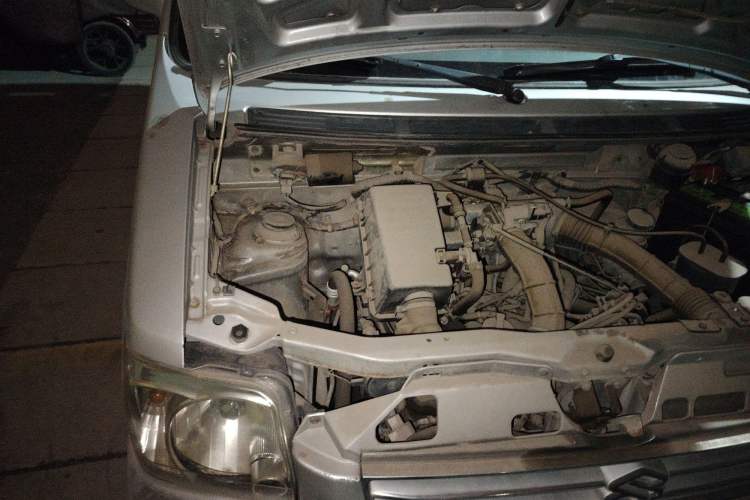 Used Suzuki Wagon R 2013 Venture Edition 1.0L Manual Economy Model Engine Bay Right