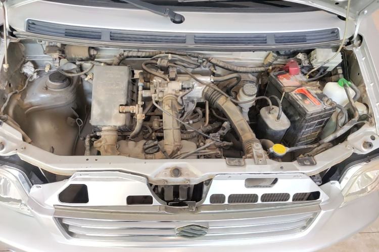 Used Suzuki Wagon R 2013 Venture Edition 1.0L Manual Economy Model Engine Bay