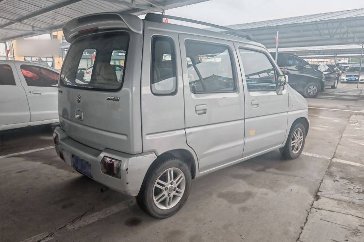 Used Suzuki Wagon R 2013 Venture Edition 1.0L Manual Economy Model Exterior 5