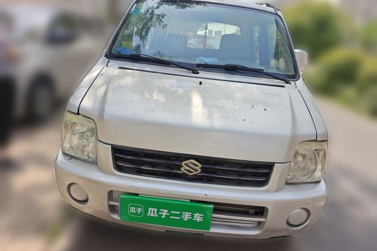 Used Suzuki Wagon R 2013 Venture Edition 1.0L Manual - Practical Model 3 Front