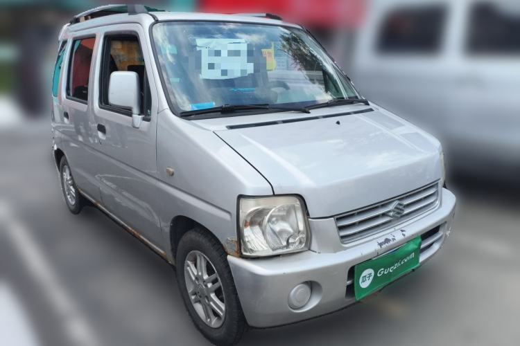 Used Suzuki Wagon R 2013 Venture Edition 1.0L Manual Economy Model Front Right 45 Deg