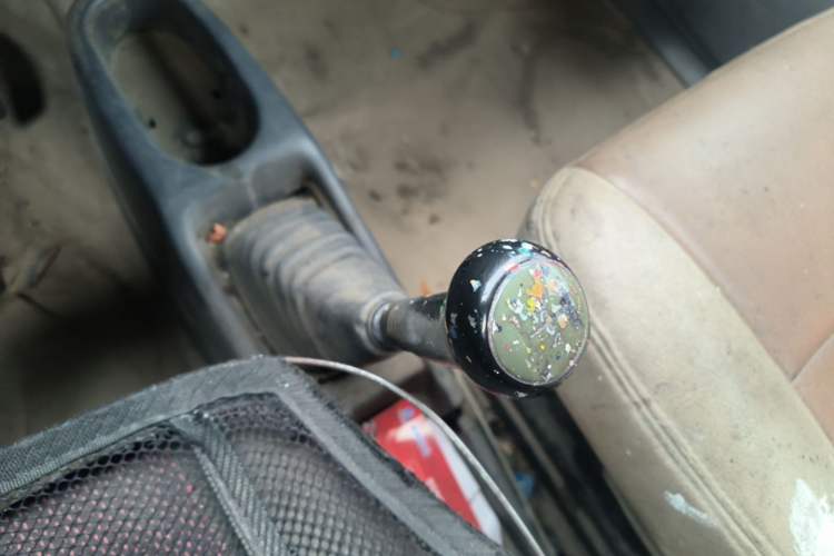Used Suzuki Wagon R 2013 Venture Edition 1.0L Manual - Practical Model 3 Gear Lever