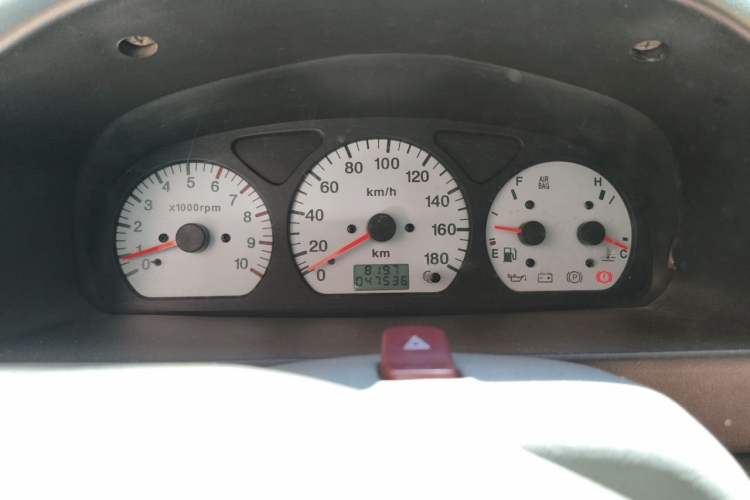 Used Suzuki Wagon R 2013 Venture Edition 1.0L Manual - Practical Model 3 Instrument Cluster