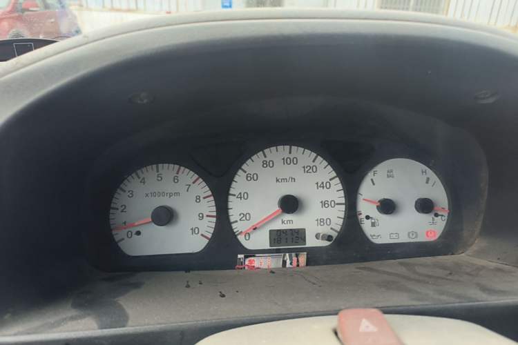 Used Suzuki Wagon R 2013 Venture Edition 1.0L Manual - Practical Model 3 Instrument Cluster
