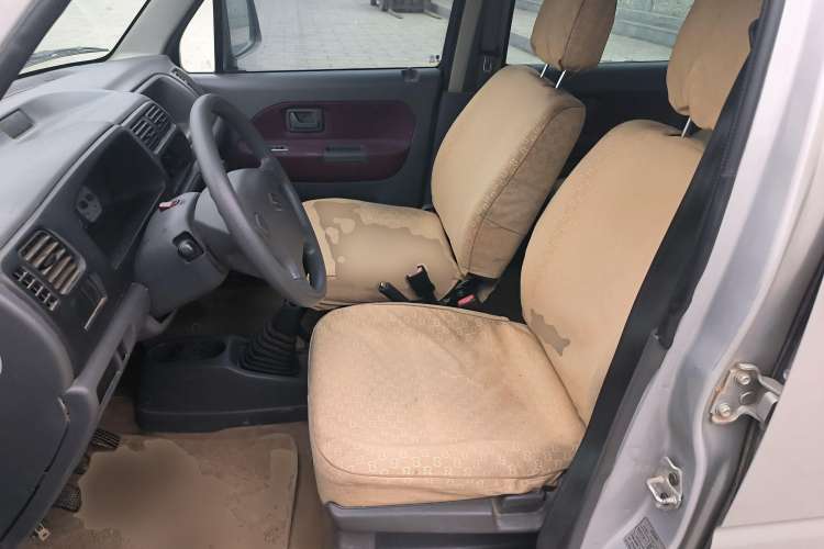Used Suzuki Wagon R 2013 Venture Edition 1.0L Manual - Practical Model 3 Left Front Seat