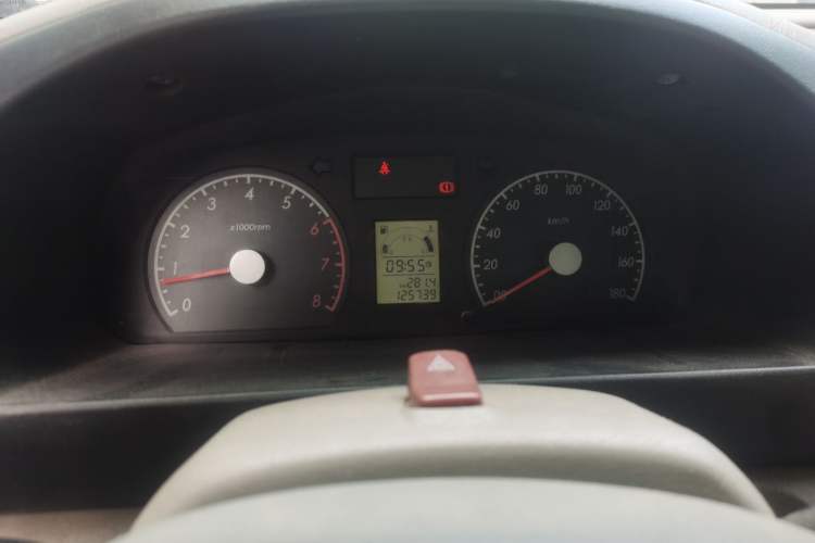 Used Suzuki Wagon R 2013 All-Around Edition 1.4L Manual Practical Model Odometer Close Up