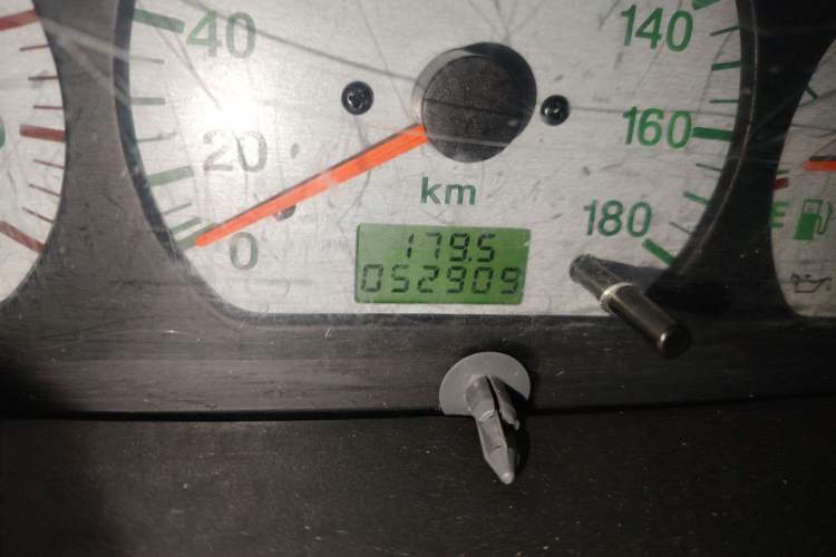 Used Suzuki Wagon R 2013 Venture Edition 1.0L Manual Economy Model Odometer Close Up