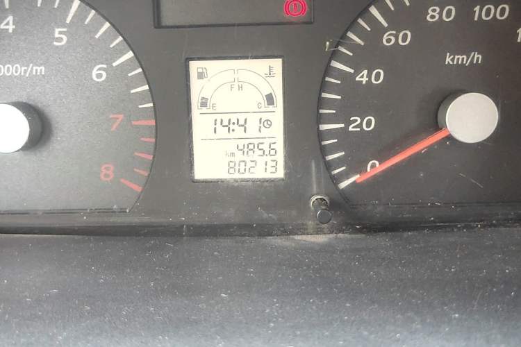 Used Suzuki Wagon R 2013 Entrepreneur Edition 1.0L Manual Comfort Version Odometer Close Up