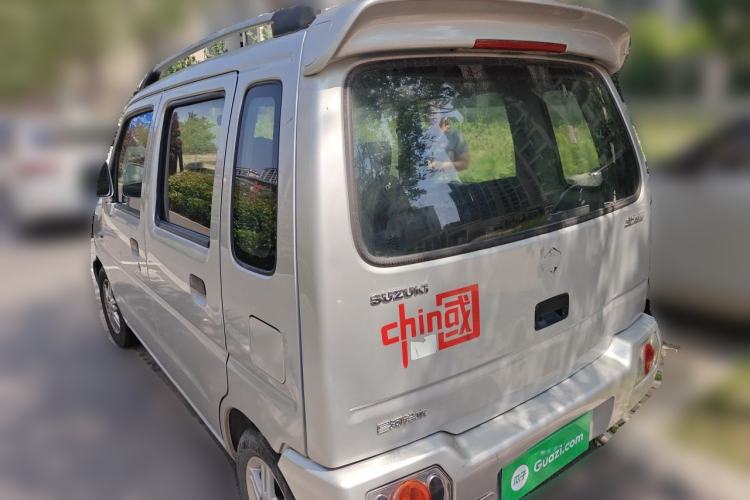 Used Suzuki Wagon R 2013 Venture Edition 1.0L Manual - Practical Model 3 Rear Left 45 Deg