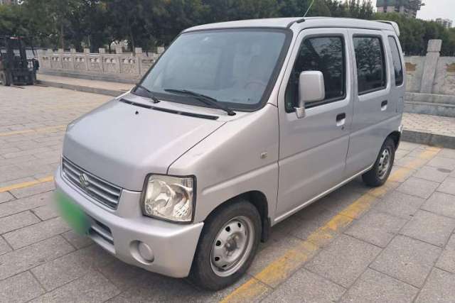 Used Suzuki Wagon R 2013 Venture Edition 1.0L Manual - Practical Model 3