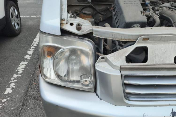 Used Suzuki Wagon R 2013 Venture Edition 1.0L Manual Economy Model Right Front Headlight