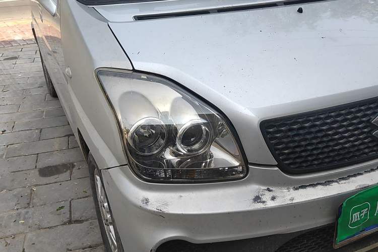 Used Suzuki Wagon R 2013 Entrepreneur Edition 1.0L Manual Comfort Version Right Front Headlight