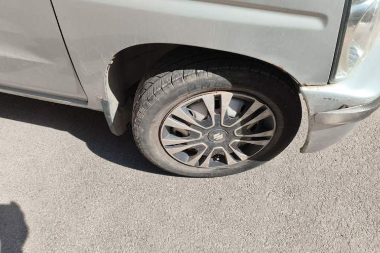 Used Suzuki Wagon R 2013 Venture Edition 1.0L Manual - Practical Model 3 Right Front Wheel Hub