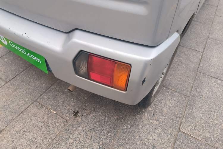 Used Suzuki Wagon R 2013 Venture Edition 1.0L Manual - Practical Model 3 Right Rear Taillight