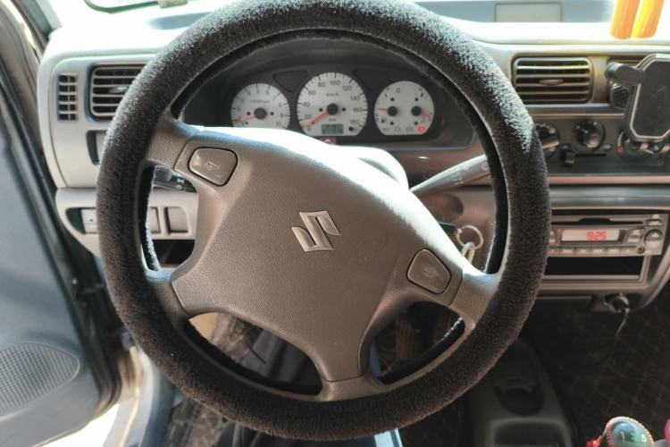 Used Suzuki Wagon R 2013 Venture Edition 1.0L Manual - Practical Model 3 Steering Wheel