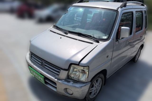 Used Suzuki Wagon R 2013 Venture Edition 1.0L Manual - Practical Model 3
