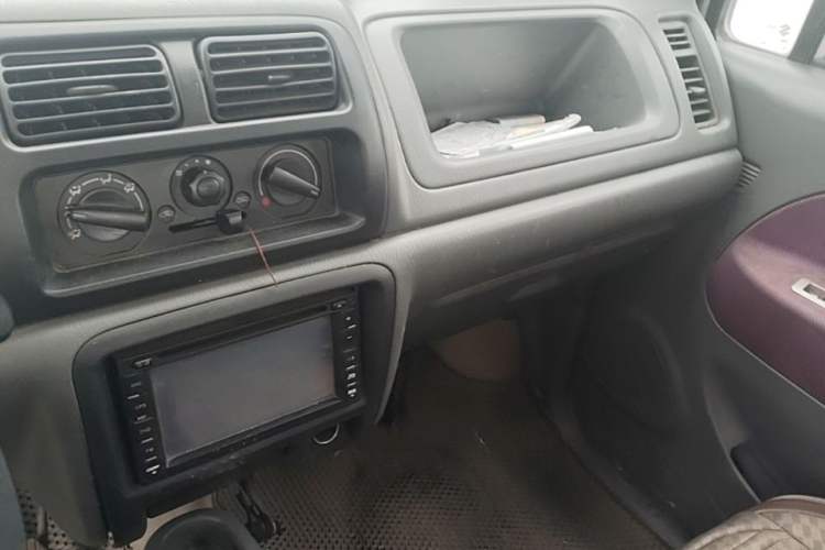 Used Suzuki Wagon R 2013 Entrepreneur Edition 1.0L Manual Comfort Version Audio And AC Panel