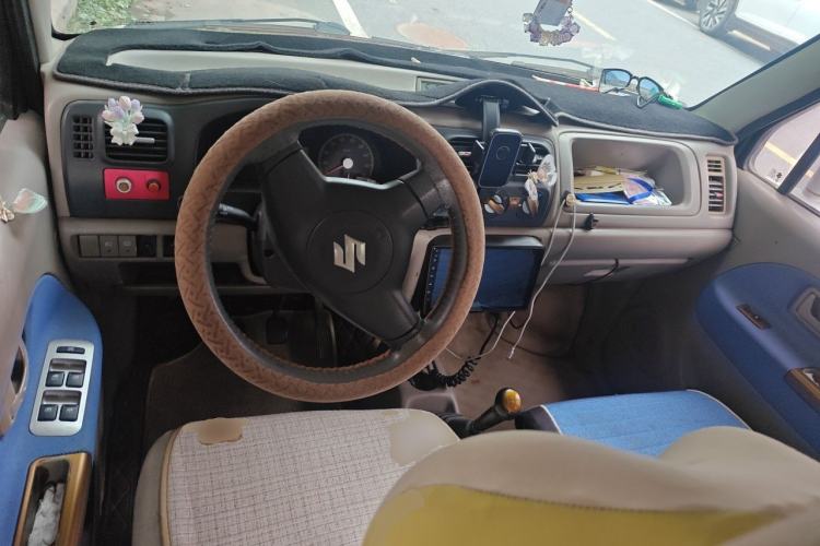 Used Suzuki Wagon R 2013 All-New Upgraded Version 1.4L Manual Standard Model 1 Center Console