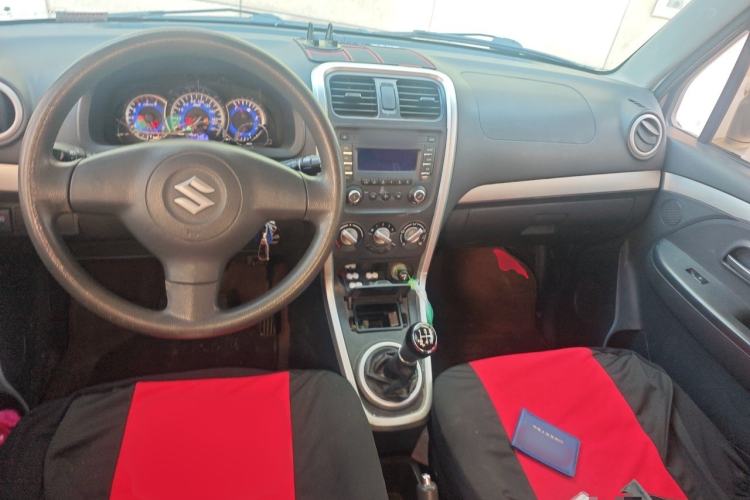 Used Suzuki Wagon R 2013 All-Around Edition 1.4L Manual Practical Model Center Console