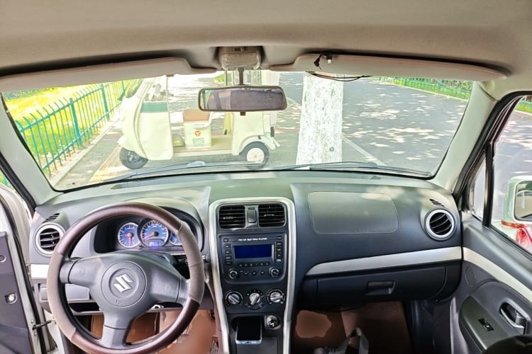 Used Suzuki Wagon R 2013 All-Around Edition 1.4L Manual Practical Model Center Console