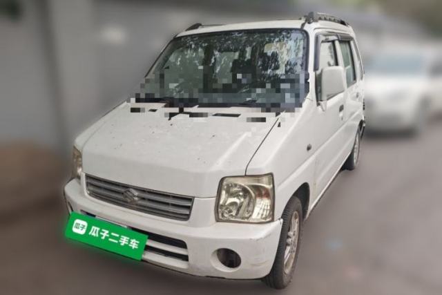 Used Suzuki Wagon R 2013 Venture Edition 1.0L Manual - Practical Model 3