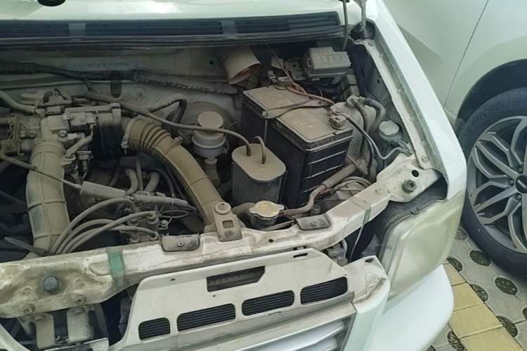 Used Suzuki Wagon R 2013 Entrepreneur Edition 1.0L Manual Comfort Version Engine Bay Left