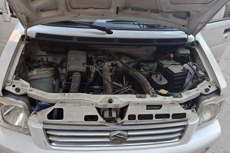 Used Suzuki Wagon R 2013 Venture Edition 1.0L Manual Economy Model Engine Bay