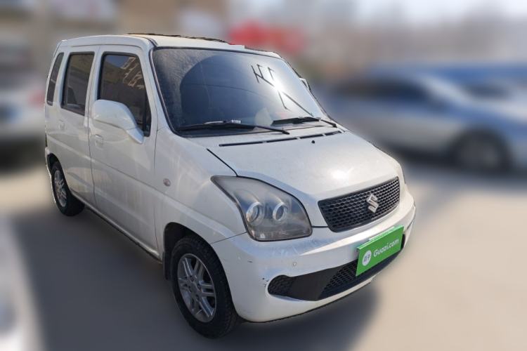 Used Suzuki Wagon R 2013 Venture Edition 1.0L Manual Economy Model Front Right 45 Deg