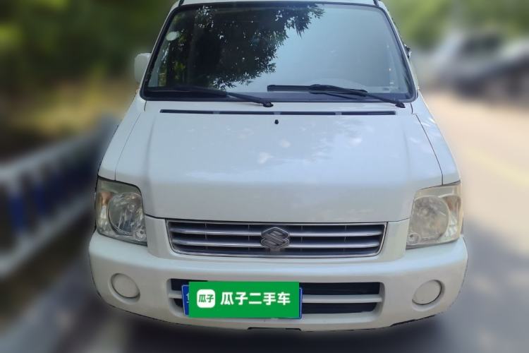 Used Suzuki Wagon R 2013 Venture Edition 1.0L Manual - Practical Model 3 Front