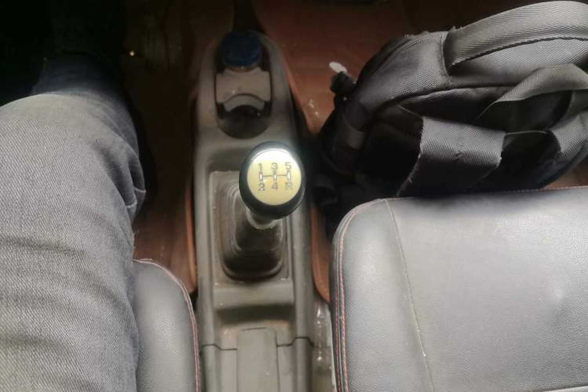 Used Suzuki Wagon R 2013 Venture Edition 1.0L Manual Economy Model Gear Lever