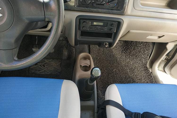 Used Suzuki Wagon R 2013 Venture Edition 1.0L Manual Economy Model Gear Lever